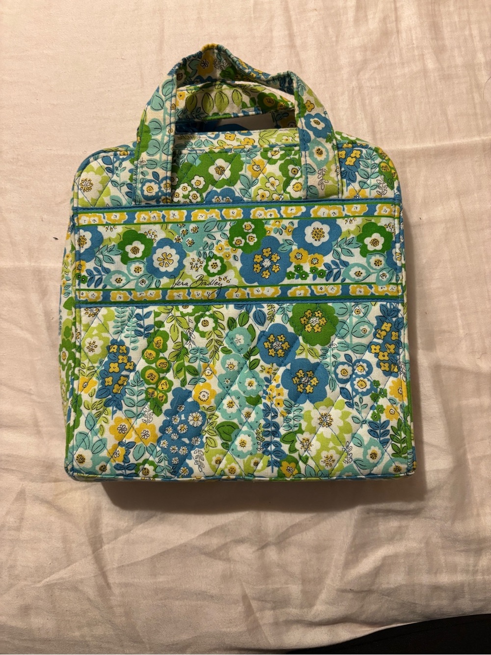 Vera Bradley Zippered Tech Organizer English Meadow Mesh pockets and ID Holder